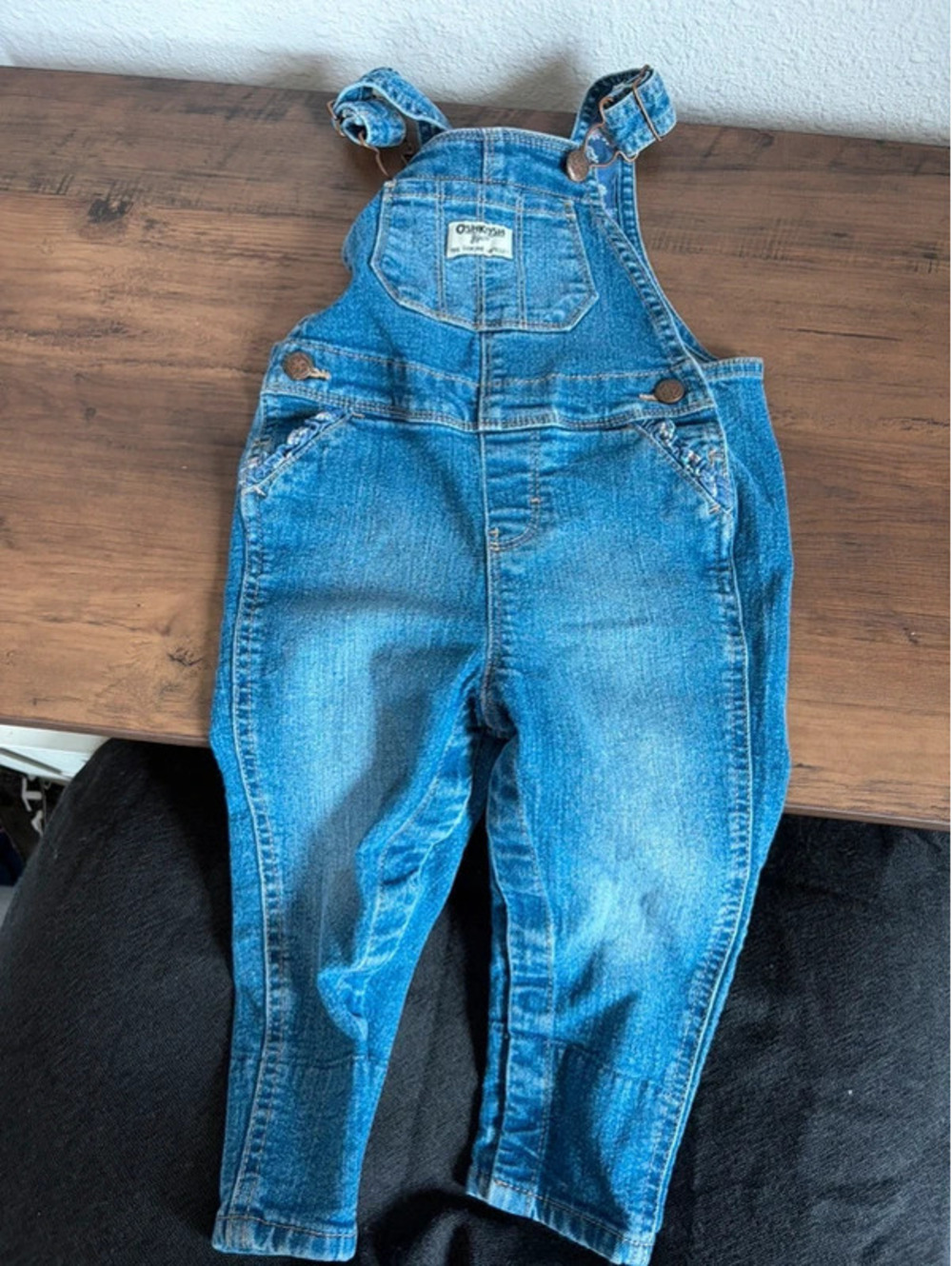 Osh Kosh B'Gosh Vestback girls overalls size 18M